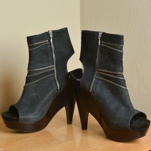 Barney's CoOp Platform Shoes Size 8